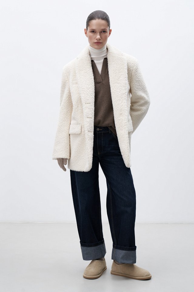 Искусство стиля: как выбрать пальто для успешного образа