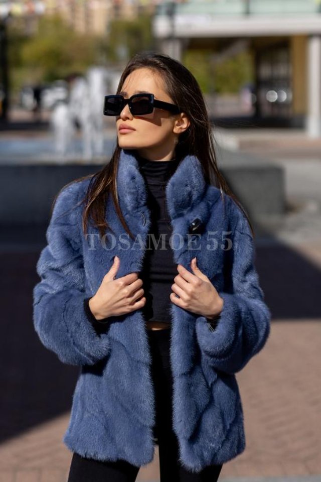 Голубая норка: символ роскоши и стиля