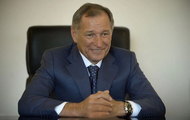 Горный путь к успеху: биография Струкова